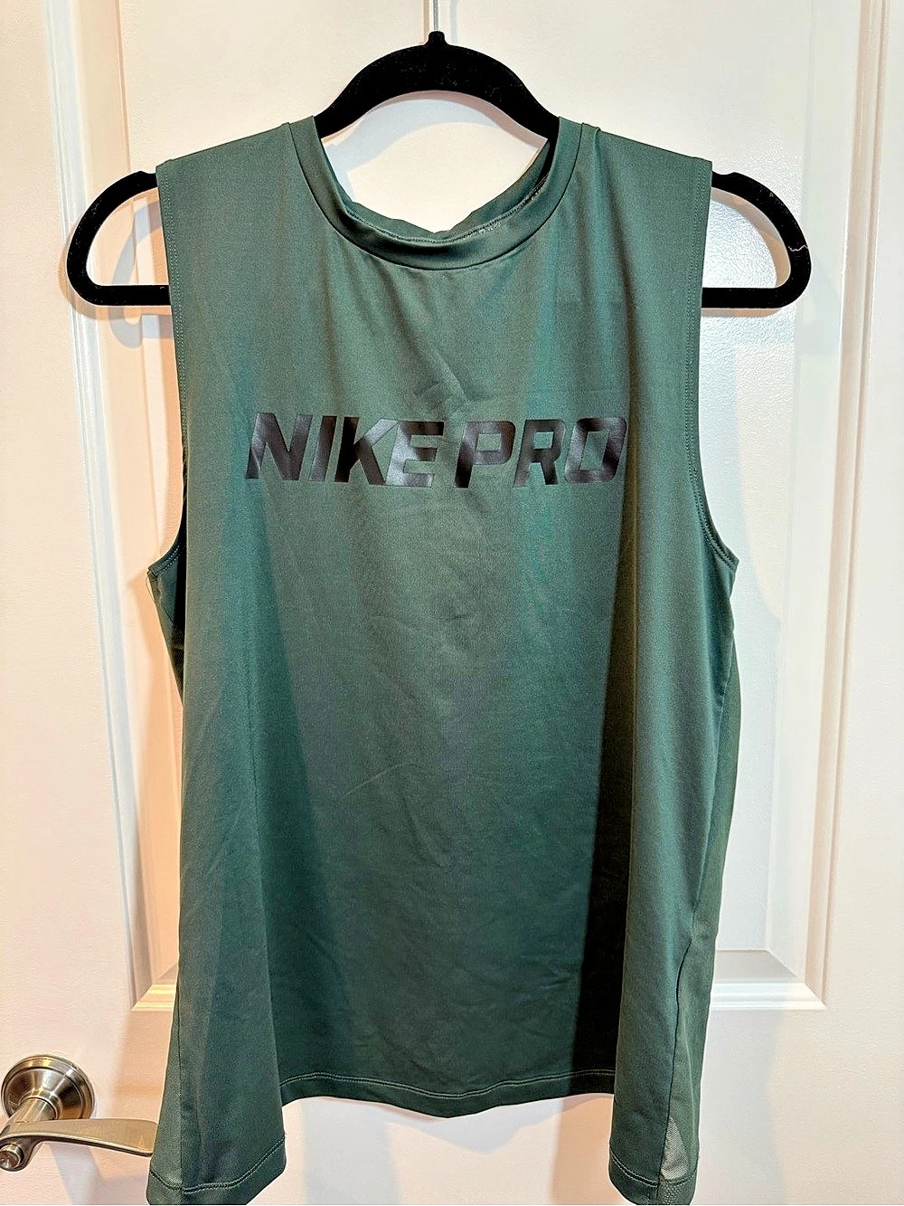 Nike Pro Dri-FIT Criss Cross Mesh Back Muscle Tank Dri-FIT Criss Cross Mesh Back